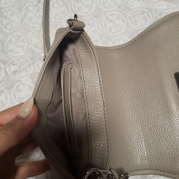 Tory Burch sling bag - Picture 7 of 11